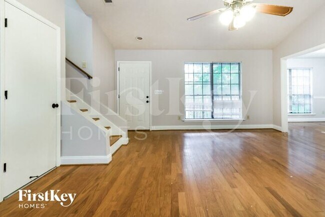 Building Photo - 2067 Walden Park Dr