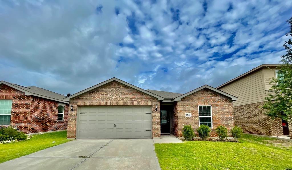 Primary Photo - 22610 Cloverland Field Dr