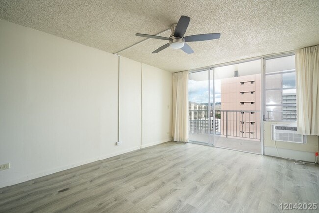 Foto del edificio - $2700.00 | 2bd/2ba Condominium in Century West (Salt Lake)