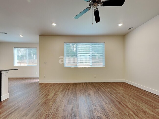 Building Photo - 9226 Shootingstar St SE