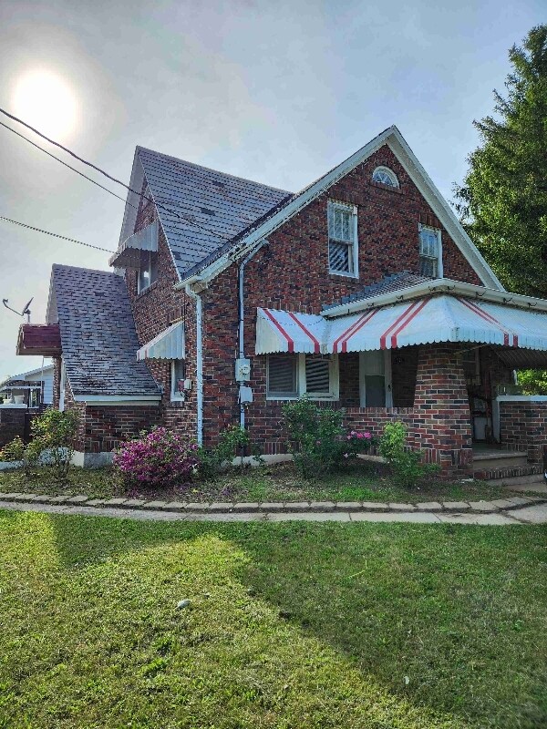 Primary Photo - 513 Kunkletown Rd