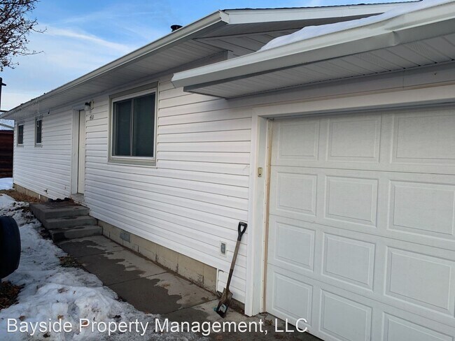 Foto del edificio - 3 br, 2 bath House - 430 7th Ave NW