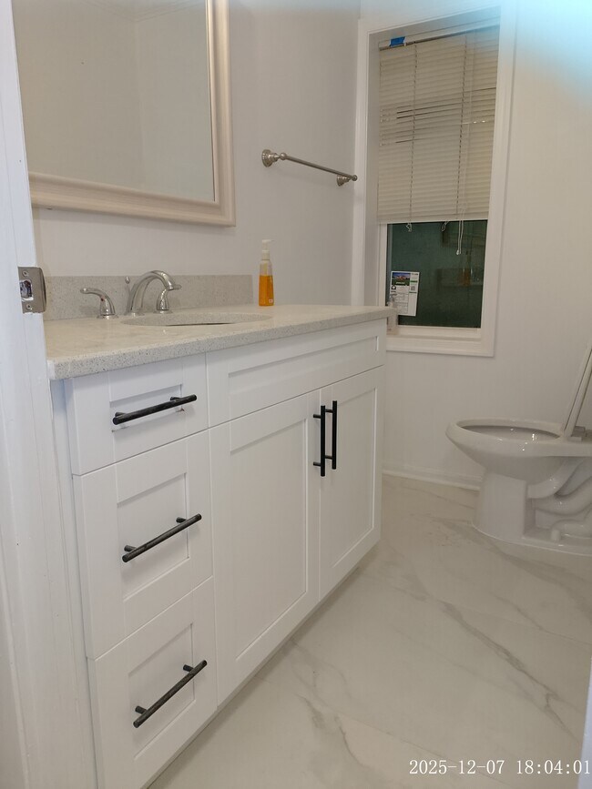 Foto del edificio - 1551 9th St NW