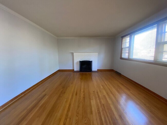 Foto del edificio - Lovely Home in the Lake Smith Terrace
