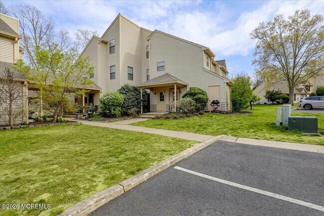 Foto del edificio - 306 Larkspur Ln