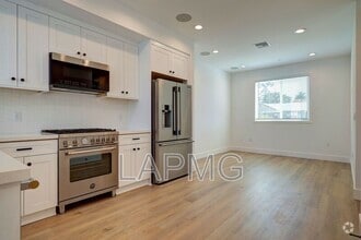 Building Photo - 4507 Saturn St