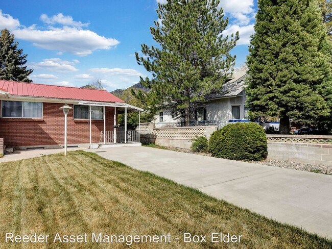 Foto del edificio - 125 E 100 N