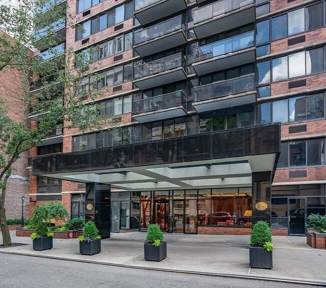 Foto del edificio - 510 E 80th St