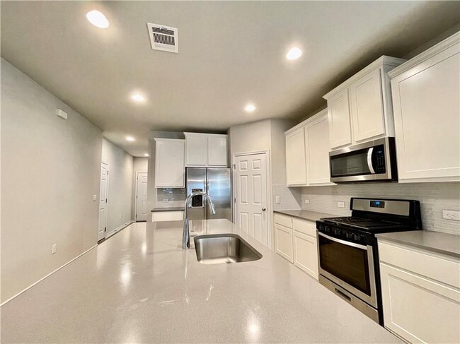 Foto del edificio - 7616 Leitrim Wy