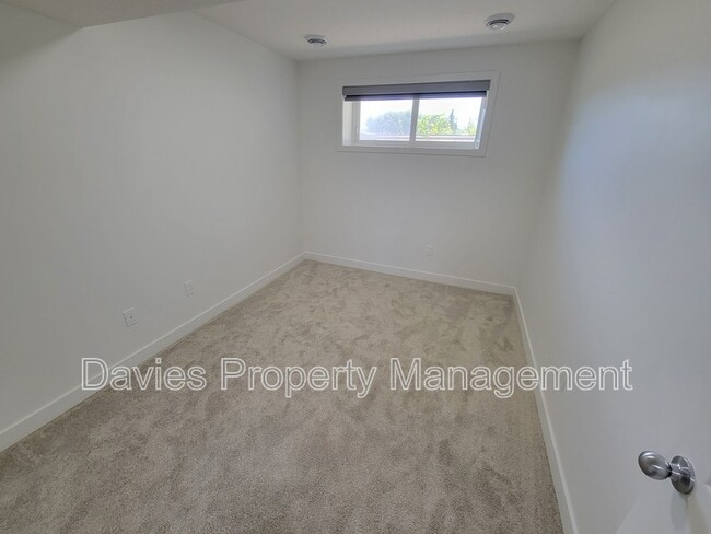 Building Photo - 8887 Carson Way SW