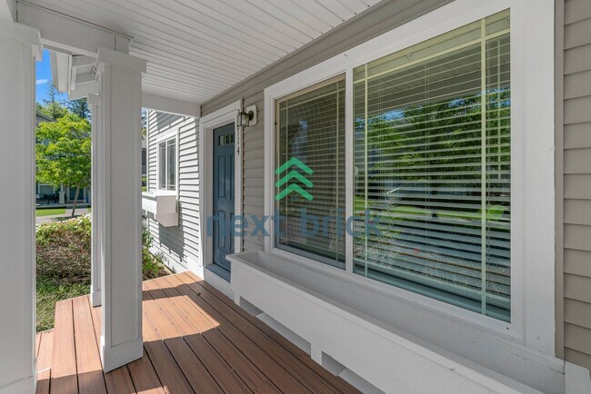 Building Photo - Charming Detached Cottage in Snoqualmie Ridge - Award Winning Schools!