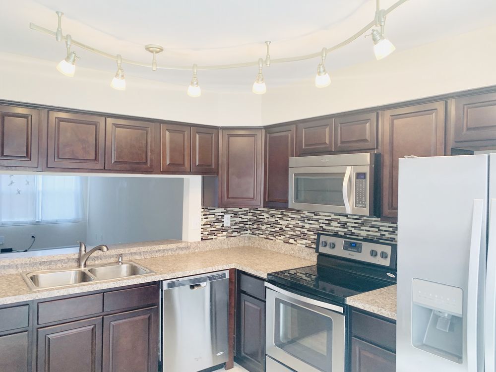Foto principal - 1364 Battleford Dr