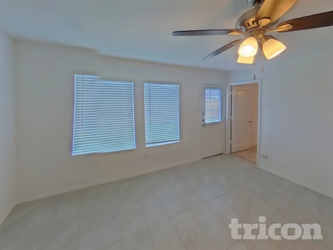 Foto del edificio - 140 Cornstalk Ln