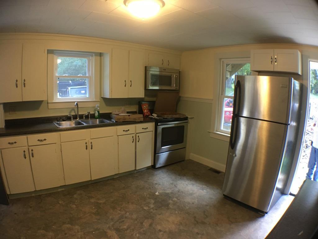 Primary Photo - 31 Tibbetts St