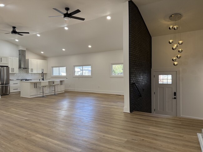 Photo - 8625 Cedarbrook Dr House