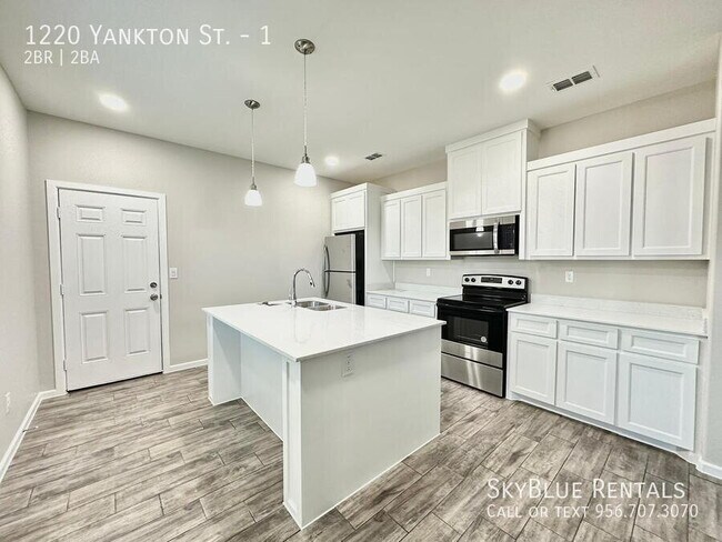 Foto del edificio - 1220 S Yankton St