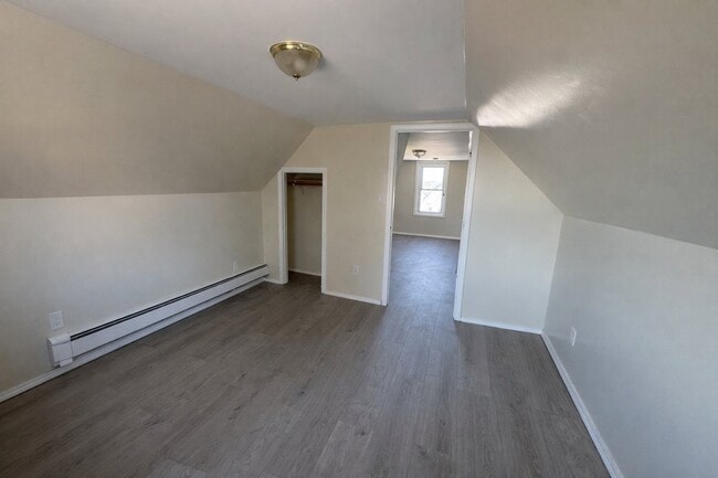 Building Photo - 446 Baker Pl