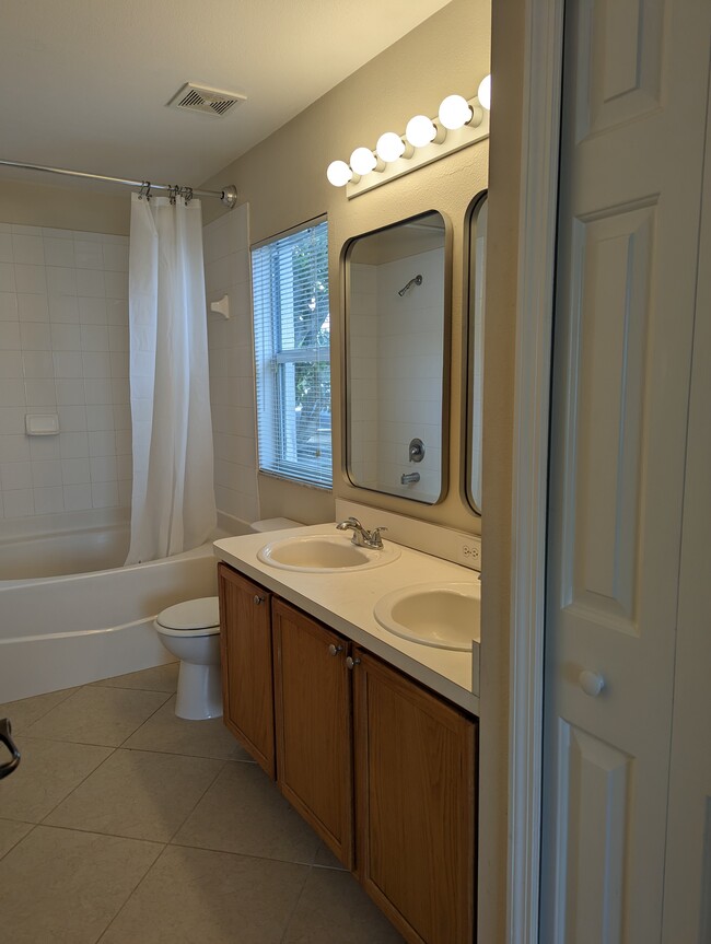Building Photo - 308 Shelby Brooke Dr