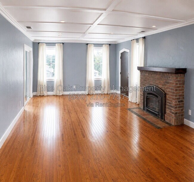Foto del edificio - 687 E 8th St