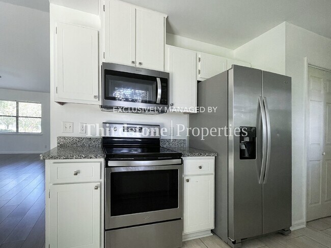 Foto del edificio - 139 Cherry Point Dr