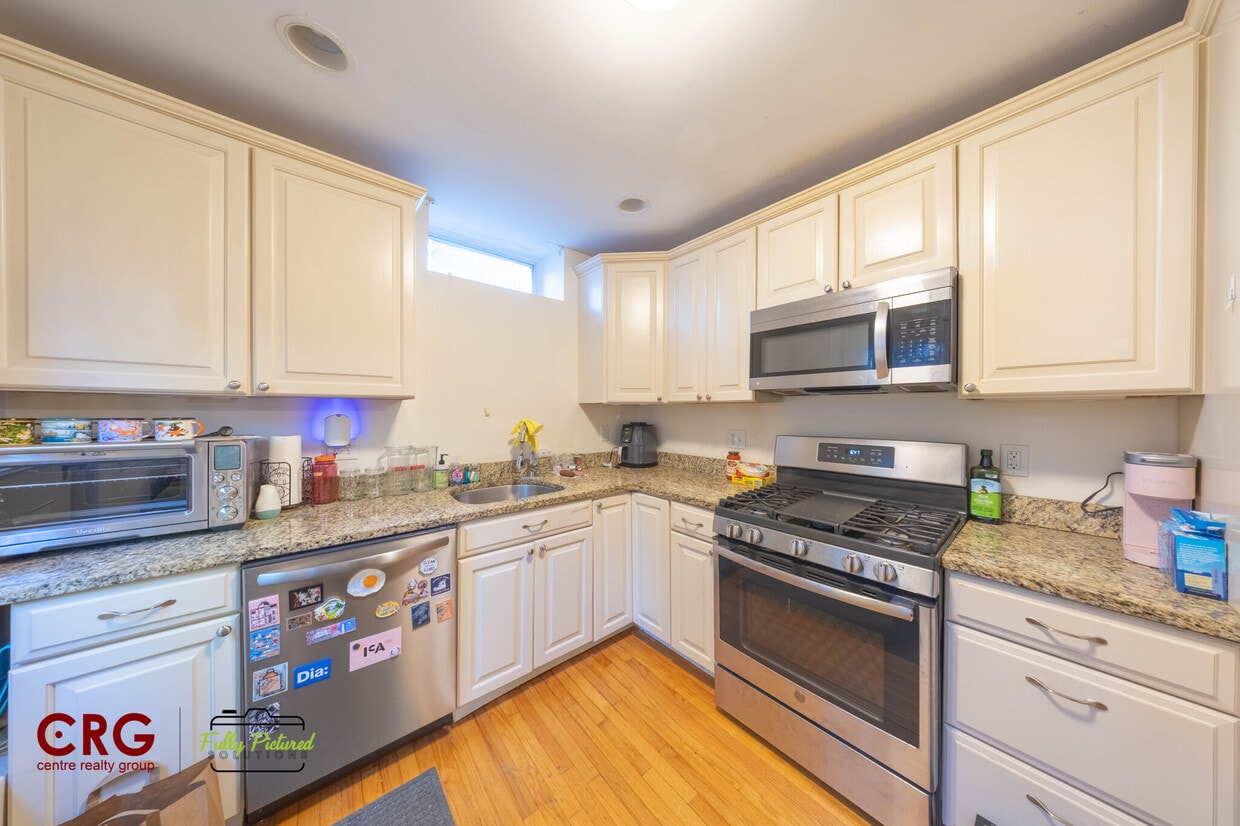 Primary Photo - 1020 Chestnut St