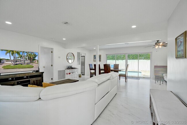 Foto del edificio - 1633 SE 5th Ct