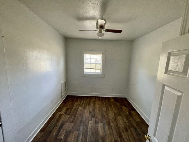 Foto del edificio - House for rent!
