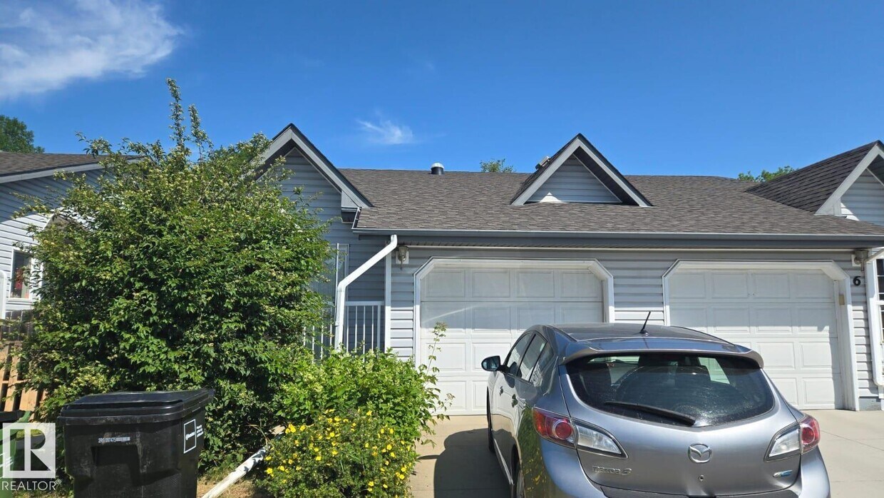Photo principale - 12603-12152 152 Ave NW