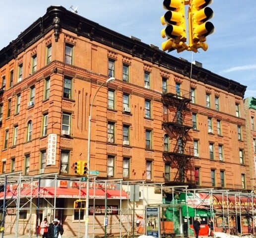 Building Photo - 237 Willis Ave