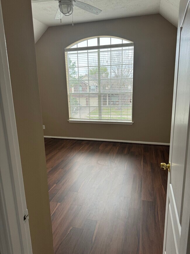 Building Photo - 11919 Canyon Rock Ln