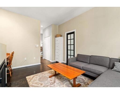 Foto del edificio - 108 Chandler St