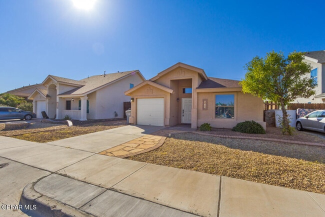 Foto del edificio - 12960 Alfredo Apodaca Dr