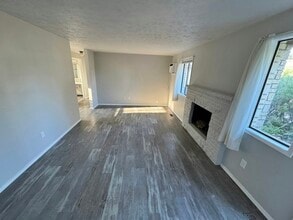 Building Photo - 5125 N Lidgerwood St