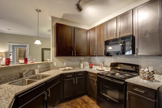 Enclave at Bailes Ridge Apartment Homes photo'