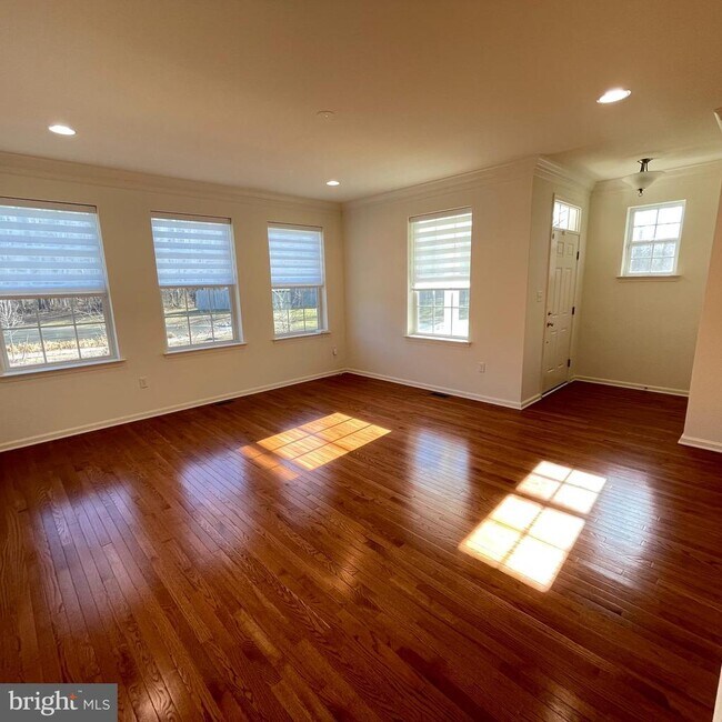 Foto del edificio - 116 Grissom Dr