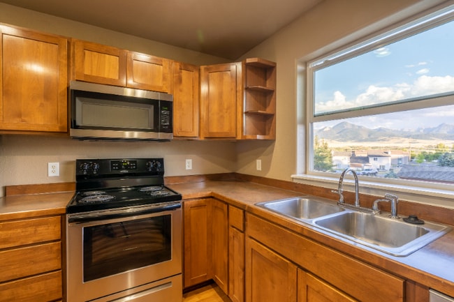 Building Photo - 1205 Wineglass Ct