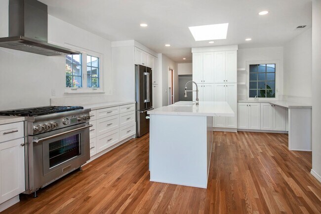 Foto del edificio - 2,300sq ft. Mesa Home with Amazing Views!