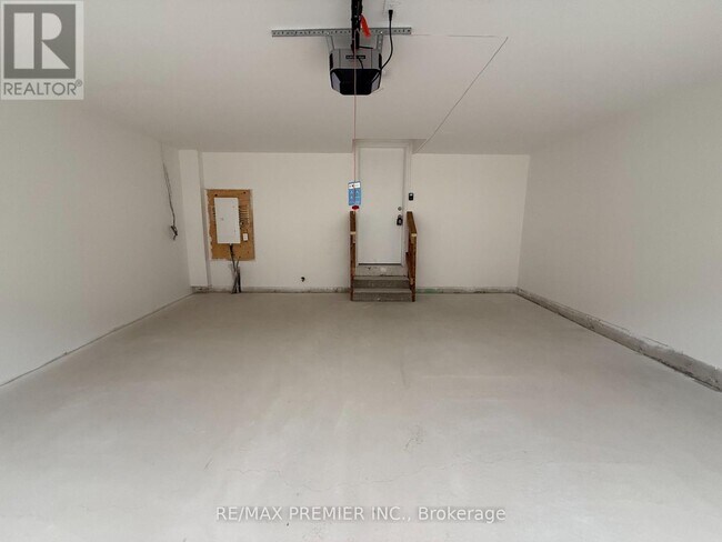 Photo du bâtiment - 12 Kingbird Cmn