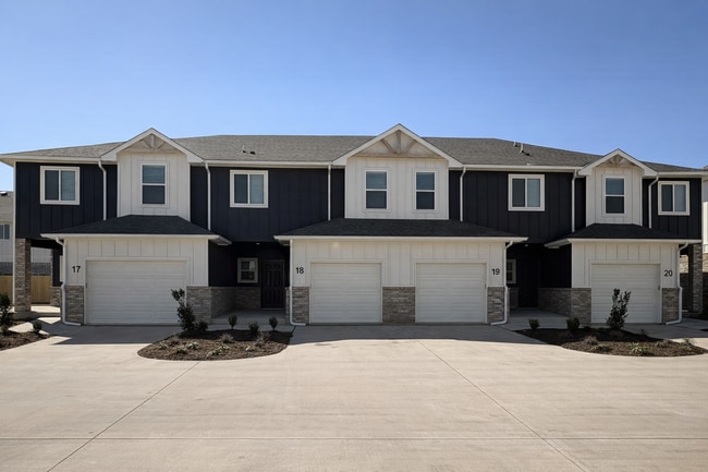 Photo - 10601 NW 23rd St Townhome