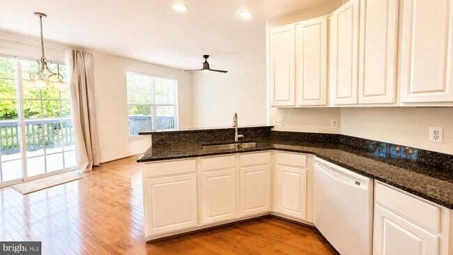 Foto del edificio - 9147 Cascade Falls Dr