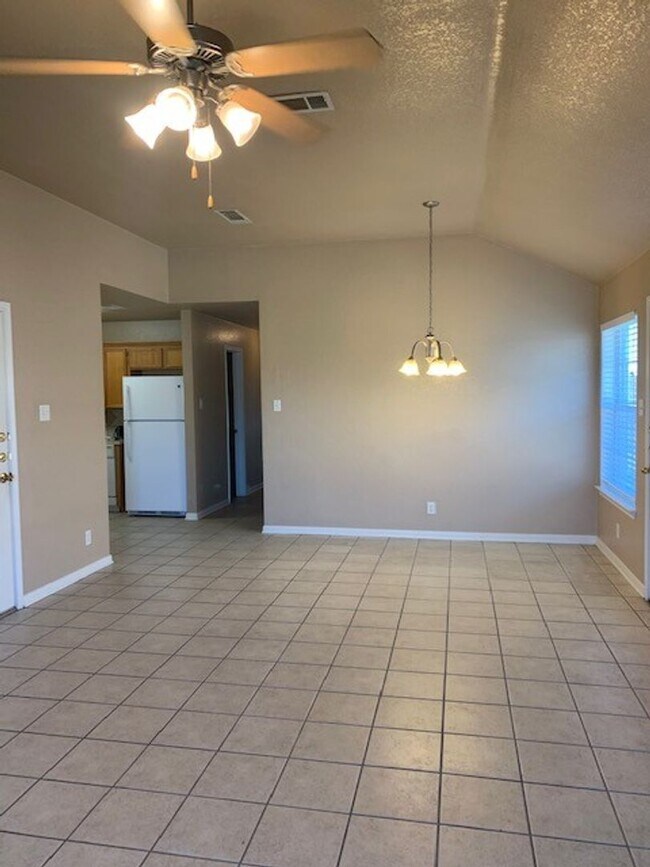 Foto del edificio - 3 Bedroom / 2 Bath Duplex – Clear Creek Area – Killeen, TX