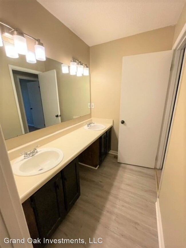 Building Photo - 2 br, 1.5 bath House - 306 Hillsboro Lane