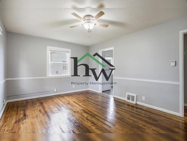 Building Photo - 250 N Albert Ave