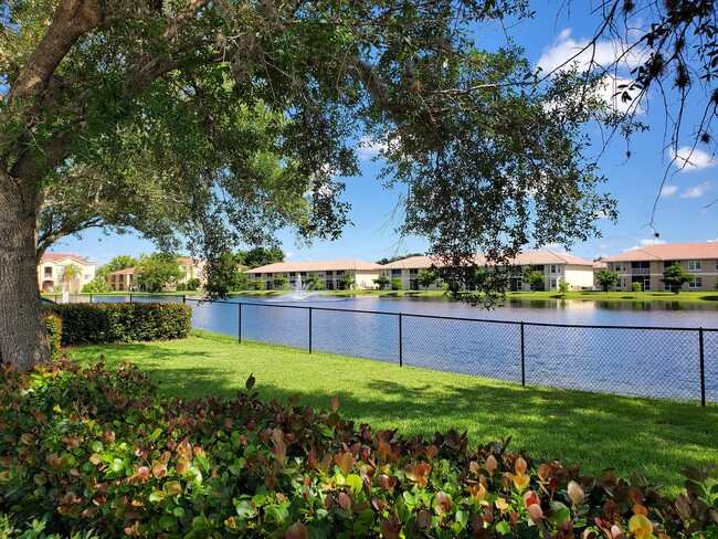 Foto del edificio - Bernwood Trace