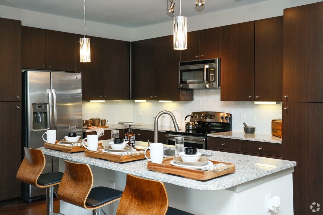 Foto principal - Your New Apartment Comes with 1 Month FREE!