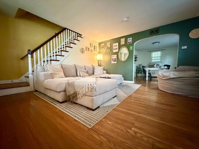 Foto del edificio - Stunning 3-Bedroom Home in the Heart of West Chester! Available September 1st!