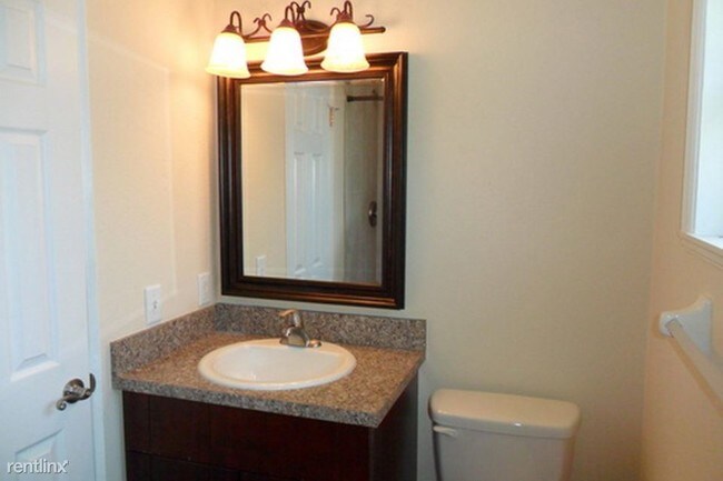 Foto del edificio - 3214 Toasy Dr