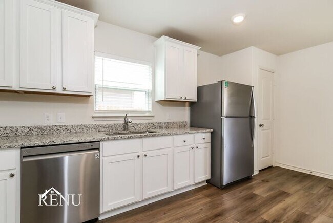 Building Photo - Coming Soon!