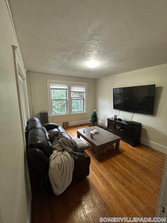 Primary Photo - 157 Summer St