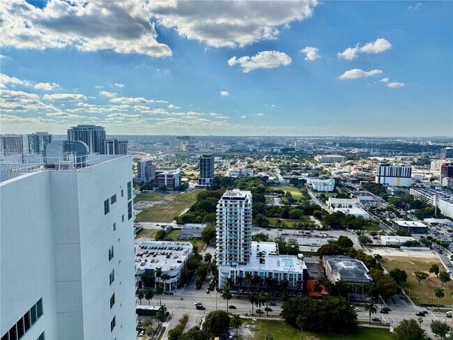 Foto del edificio - 1800 N Bayshore Dr